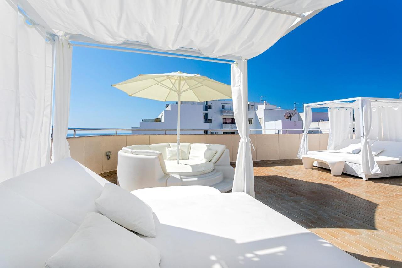 Aparthotel Duquesa Playa Santa Eularia des Riu Ngoại thất bức ảnh