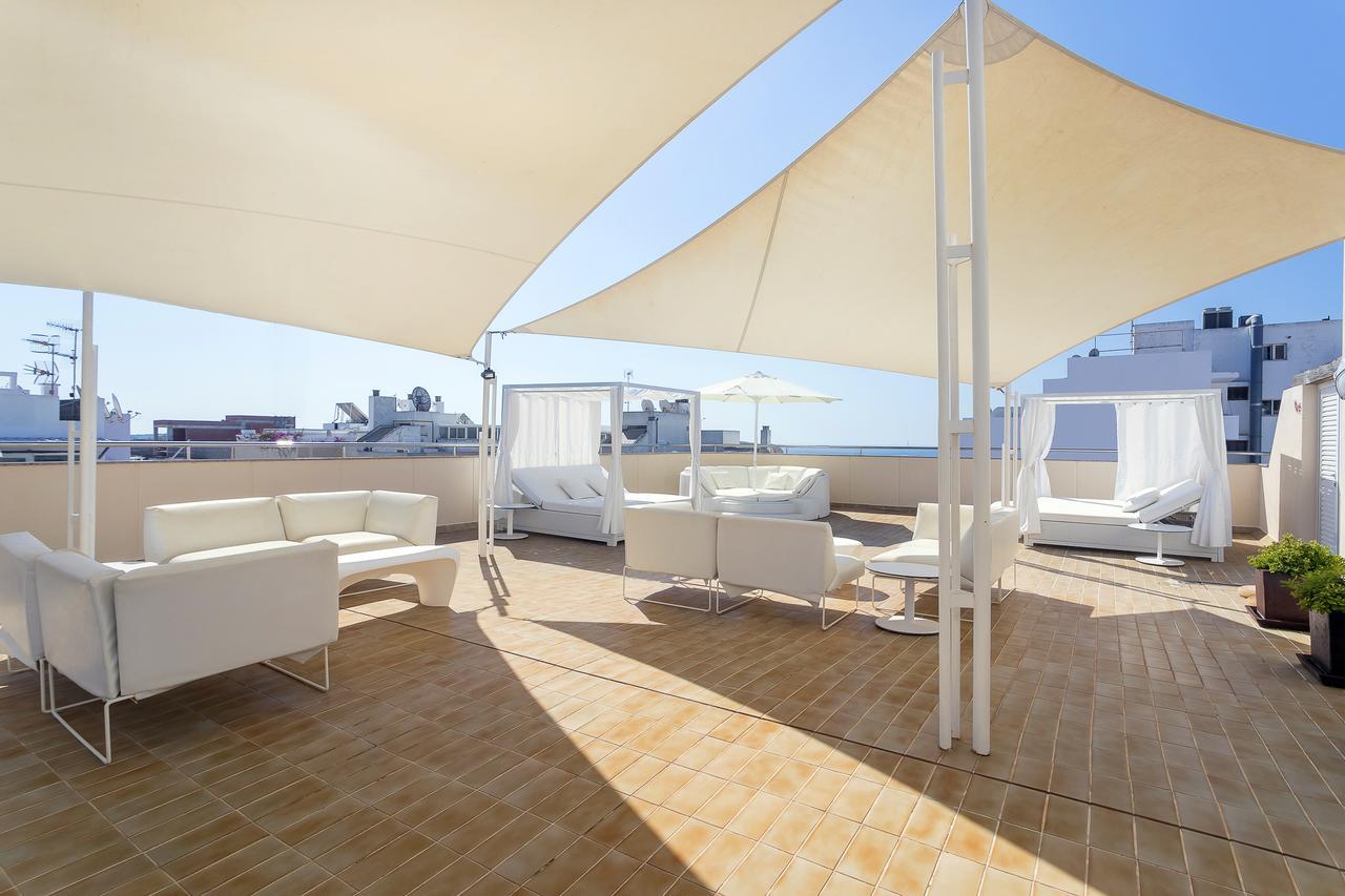 Aparthotel Duquesa Playa Santa Eularia des Riu Ngoại thất bức ảnh